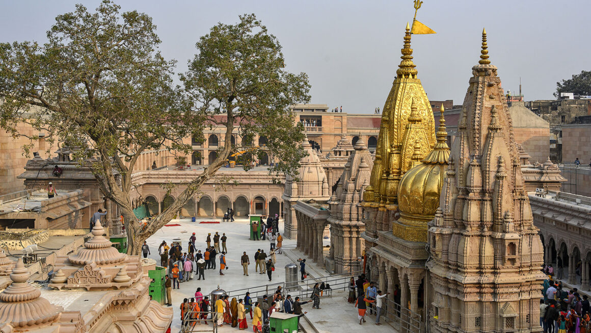 श्रद्धालुओं के लिए अच्छी खबर- शिवरात्रि पर इतने घंटों के लिए खुला रहेगा काशी विश्वनाथ मंदिर