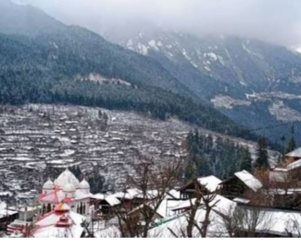 उत्तराखंड में बदला मौसम का मिज़ाज: केदारनाथ–गंगोत्री में बर्फबारी, मैदानी इलाकों में बारिश से बढ़ी ठंड